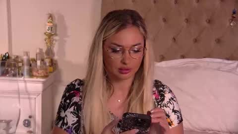 Ela online show from 10, 11, 2025