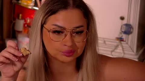 Ela online show from 12, 4, 2026