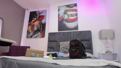 Snapshot of dennis_kinsey chatting on 16, 4, 2026 Dennis Kinsey online show from 16, 4, 2026