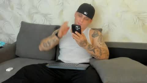 Snapshot of dennis_munera chatting on 4, 12, 2024 dennis munera online show from 4, 12, 2024
