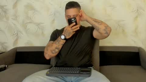 Snapshot of dennis_munera chatting on 10, 12, 2024 dennis munera online show from 10, 12, 2024