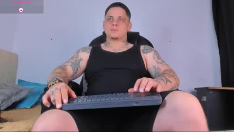 Snapshot of dennis_munera chatting on 10, 10, 2025 dennis munera online show from 10, 10, 2025