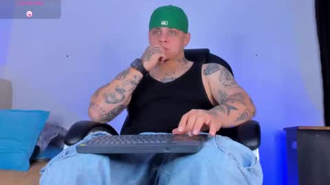 Snapshot of dennis_munera chatting on 12, 10, 2025 dennis munera online show from 12, 10, 2025