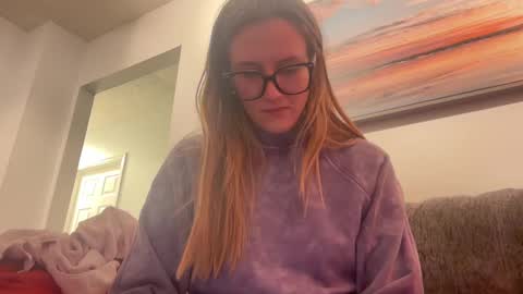 Nikki Denvers Minx online show from 18, 1, 2025