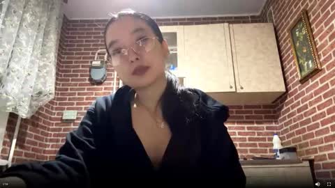 Snapshot of denysebernacchi chatting on 1, 10, 2025 Emma online show from 1, 10, 2025