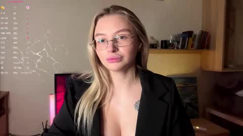 Vi  Victoria online show from 14, 11, 2025