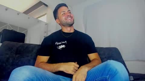 Snapshot of dereckhardd chatting on 30, 4, 2026 dereckhardd online show from 30, 4, 2026