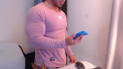 Derek online show from 6, 1, 2025