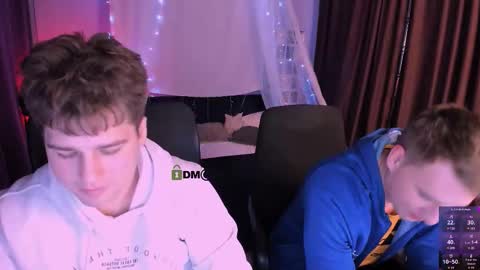 derek_hawk_ online show from 20, 12, 2025