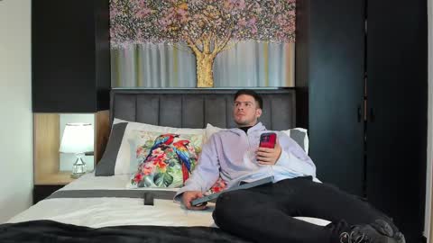 Derek Hussain online show from 24, 12, 2024