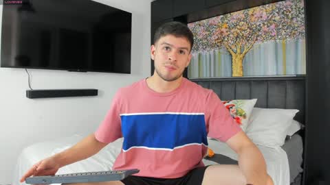 Derek Hussain online show from 28, 1, 2025