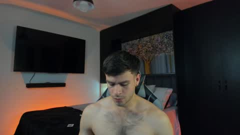 Derek Hussain online show from 15, 9, 2025