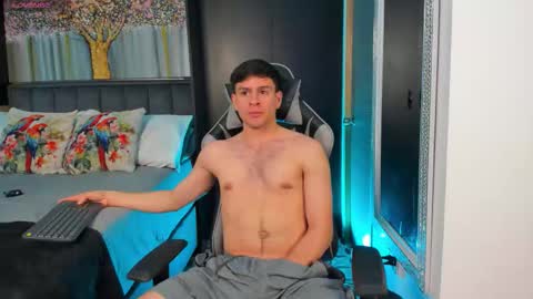 Derek Hussain online show from 23, 9, 2025