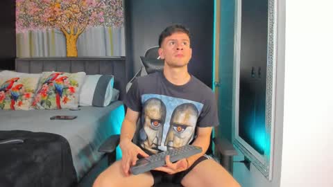 Derek Hussain online show from 29, 10, 2025