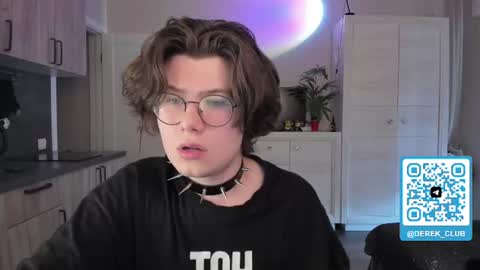 Derek online show from 4, 8, 2026