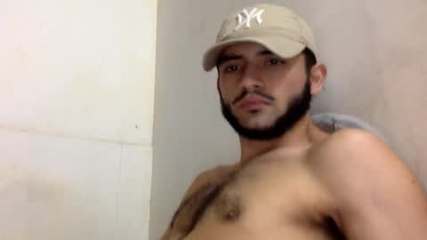 Snapshot of derek_smiith chatting on 6, 10, 2025 Derek smiith online show from 6, 10, 2025