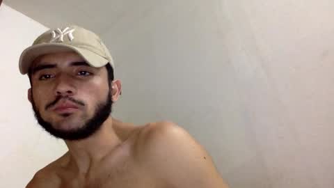 Snapshot of derek_smiith chatting on 8, 10, 2025 Derek smiith online show from 8, 10, 2025