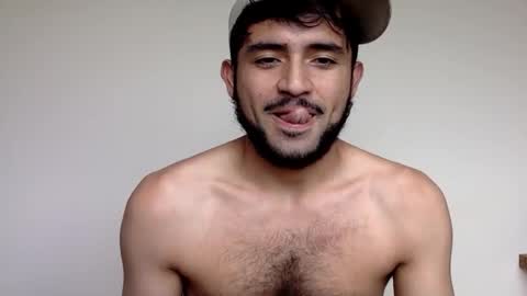 Snapshot of derek_smiith chatting on 1, 2, 2026 Derek smiith online show from 1, 2, 2026