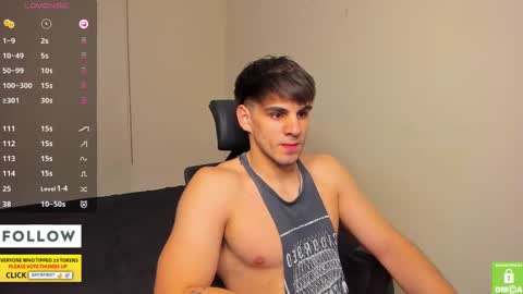 Snapshot of derekcb chatting on 18, 10, 2025 Derekcb online show from 18, 10, 2025