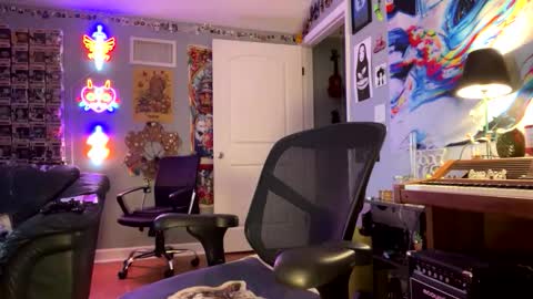 derekdings online show from 25, 9, 2025