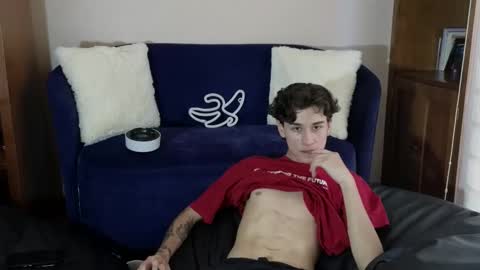 Derek online show from 25, 11, 2025