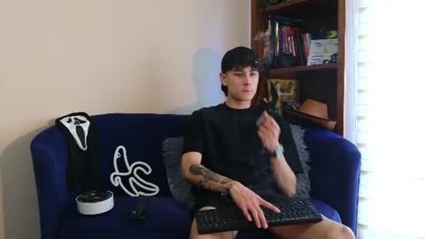Snapshot of derekswan chatting on 24, 6, 2026 Derek online show from 24, 6, 2026