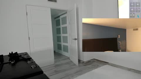 Snapshot of derrick973 chatting on 3, 3, 2025 poundmyassplsddy77 online show from 3, 3, 2025