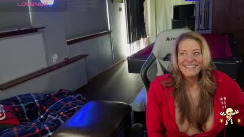 Derrick 52 and Brittany 50 online show from 20, 9, 2025