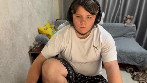 desiredude9 online show from 23, 9, 2025