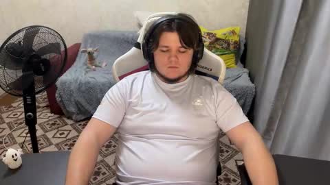 desiredude9 online show from 14, 10, 2025