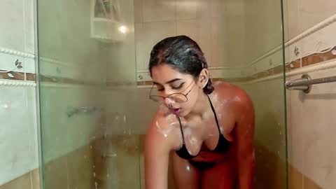 TORI AND MR. BEAR online show from 28, 1, 2025