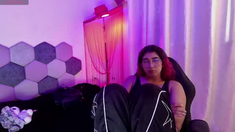 TORI AND MR. BEAR online show from 14, 4, 2026