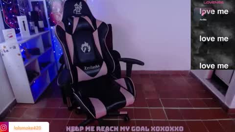 Snapshot of destroyall420 chatting on 19, 2, 2026 Lola Bdsm and fries online show from 19, 2, 2026