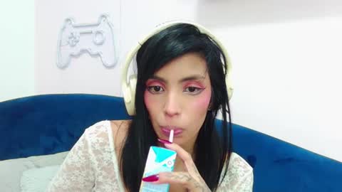 Snapshot of deuxgold chatting on 1, 8, 2026 DEUX online show from 1, 8, 2026