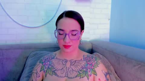 Deva Blue online show from 5, 3, 2025