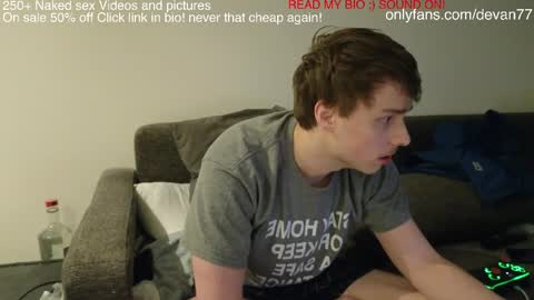 Snapshot of devantheplug chatting on 6, 4, 2026 Devan online show from 6, 4, 2026