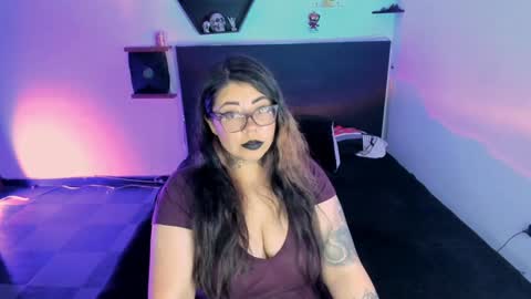  L I NA  online show from 9, 1, 2025