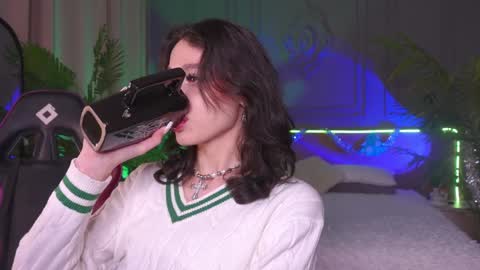 Snapshot of devilinee chatting on 8, 12, 2024 devilinee online show from 8, 12, 2024