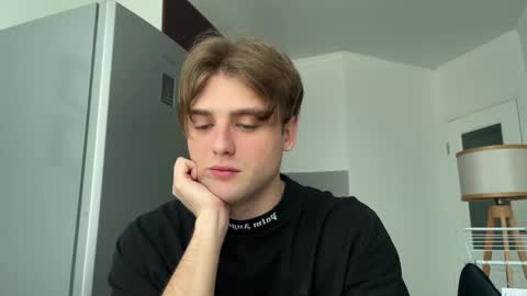 devilnut1 online show from 21, 12, 2024