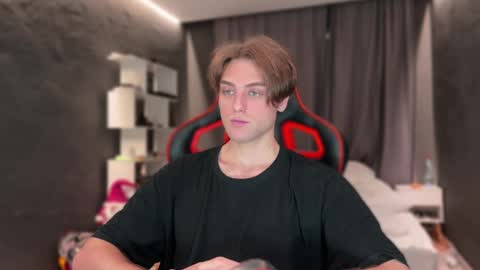 Snapshot of devilnut1 chatting on 15, 11, 2025 devilnut1 online show from 15, 11, 2025