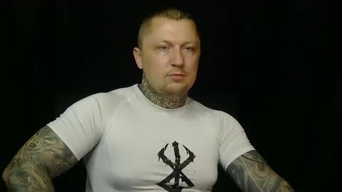 Snapshot of devilwithtats chatting on 24, 5, 2026 Lucian online show from 24, 5, 2026