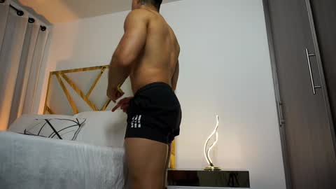 Devin Hunter online show from 6, 2, 2025