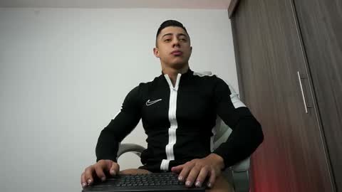 Snapshot of devin_hunter chatting on 2, 2, 2026 Devin Hunter online show from 2, 2, 2026