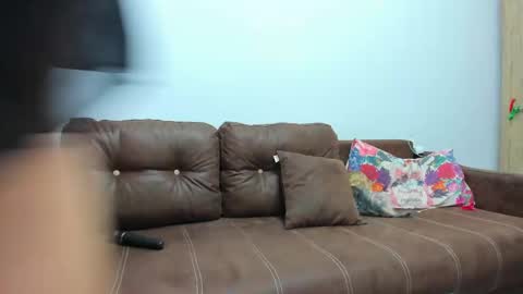 Snapshot of devinesex chatting on 5, 3, 2025 Misha online show from 5, 3, 2025