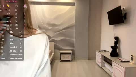 dewdropdoll online show from 15, 5, 2026