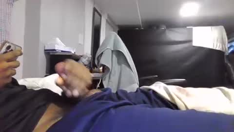 Snapshot of deyhfd chatting on 2, 11, 2025 deyhfd online show from 2, 11, 2025