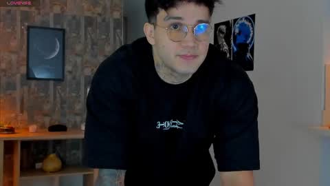JULIAN online show from 11, 6, 2026