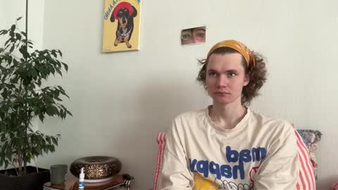 Snapshot of di_n_alex chatting on 1, 3, 2026 Di Alex online show from 1, 3, 2026