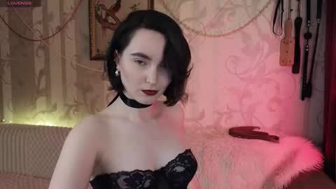 Diana Di Honey online show from 7, 3, 2026