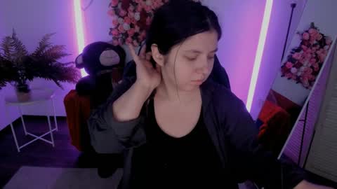 Snapshot of diaangell chatting on 7, 6, 2026 Dia online show from 7, 6, 2026